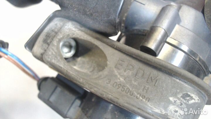 Насос водяной Volkswagen Touareg, 2004