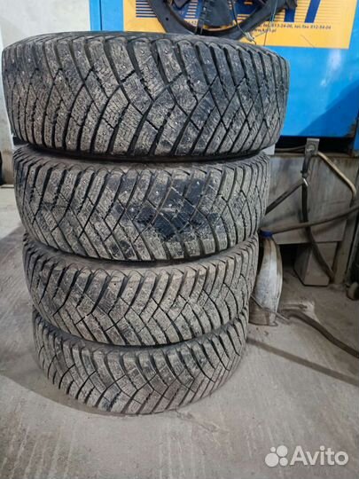 Goodyear Ultragrip Ice Arctic 195/65 R15 95T