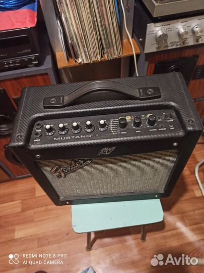 Гитарный комбоусилитель