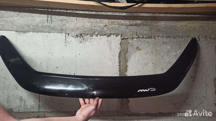 Дефлектор капота LADA vesta