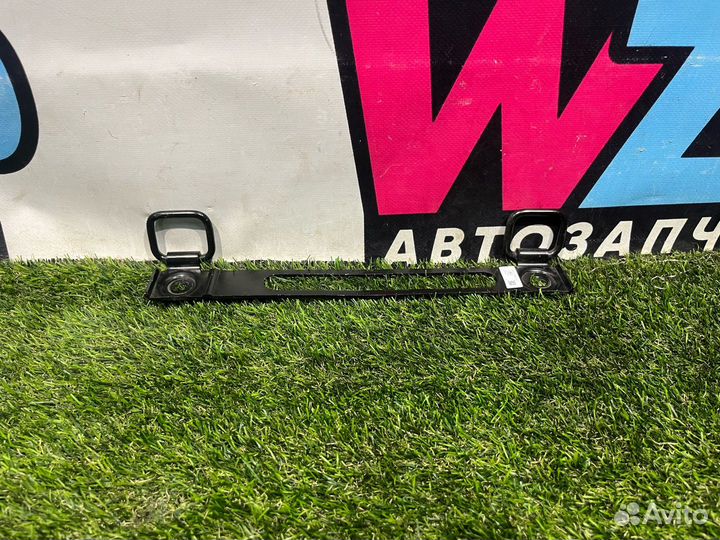 Кронштейн сиденья Ford Mustang 6 S550 рест. 2021