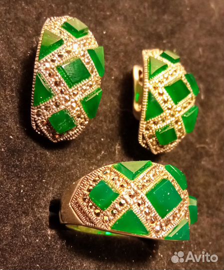 Серьги и кольцо: серебро, камни хризопраз марказит