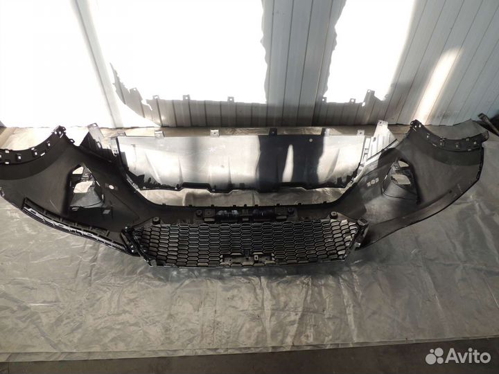 Передний бампер с решёткой Haval F7