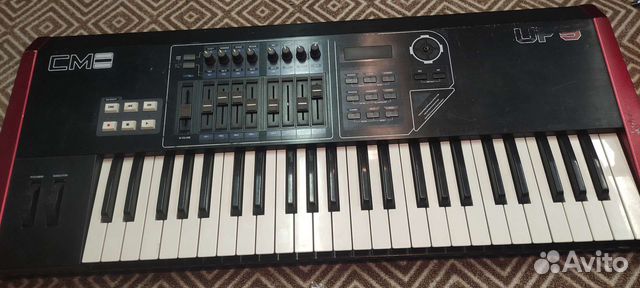 Микрофон студийный конденсаторный