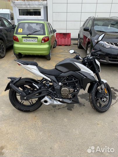 Voge 300r