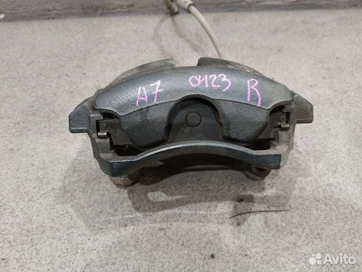 Передний правый суппорт для 1.8 Skoda Octavia A7