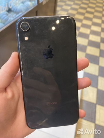 iPhone Xr, 64 ГБ