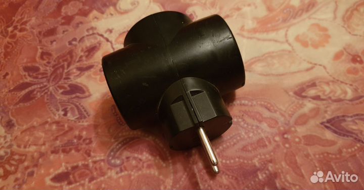 Тройник для розетки