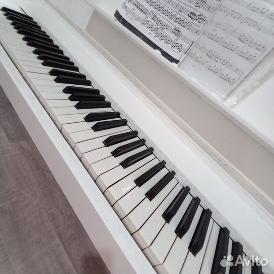 Антикварное пианино riga