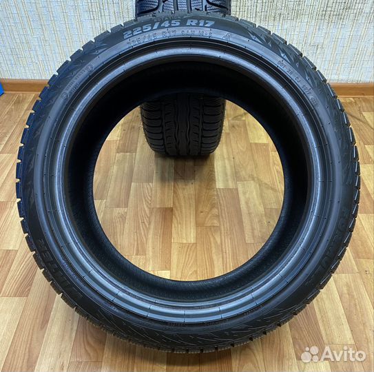 Pirelli Ceat Formula Winter 225/45 R17