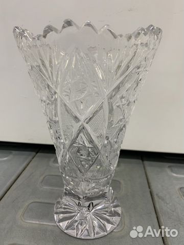 Хрустальная ваза