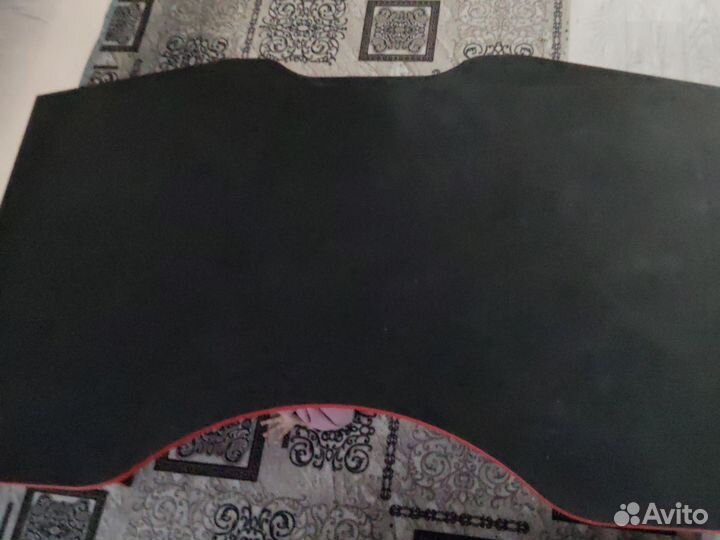 Стол компьютерный игровой