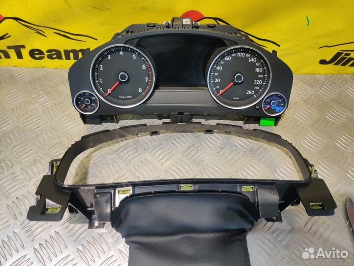 Панель приборов спидометр Volkswagen Touareg 7P5