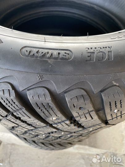 Goodyear Ultragrip Ice Arctic 235/55 R19