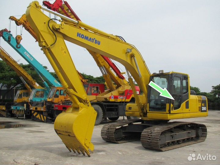 Стекло дверное нижние для Komatsu PC 300 8-й сери