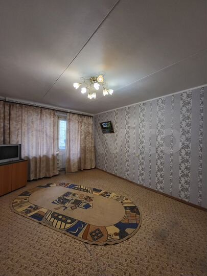4-к. квартира, 133 м², 1/5 эт.