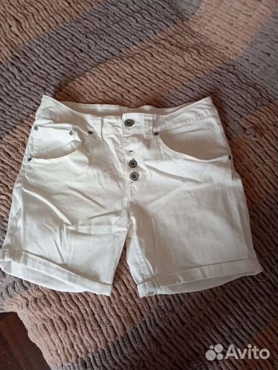 Шорты женские