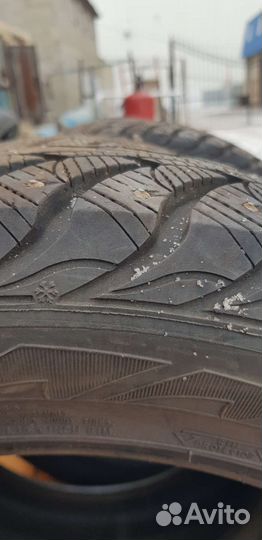 Goodyear UltraGrip Extreme 205/55 R16