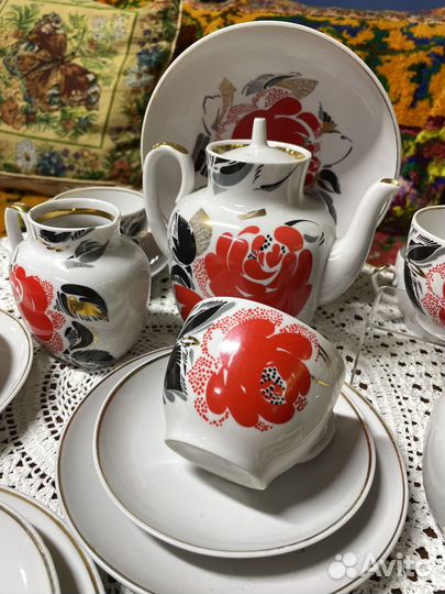 Сервиз чайный «Красный пион« лфз винтаж