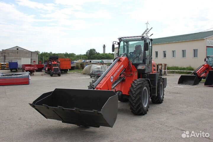 Телескопический погрузчик Redstar TL2500G, 2023