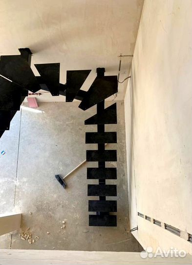 Металлокаркас для лестницы 