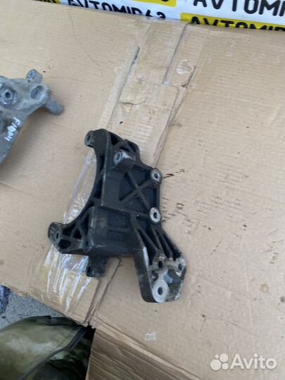 Chevrolet aveo т250 кронштейн двс