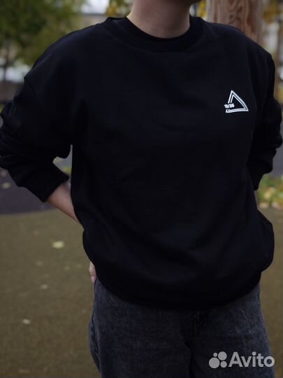 Свитшот базовый 19/36. Унисекс - 48 (M). Черный