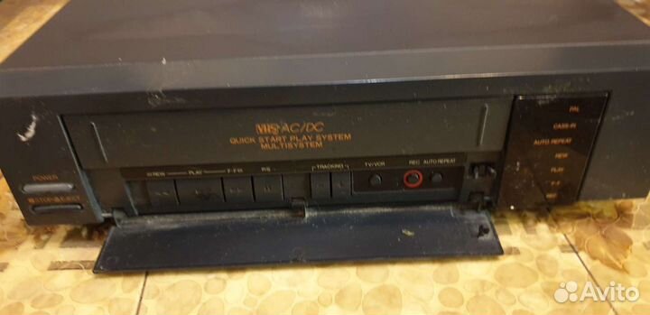 Видеомагнитофон шиваки