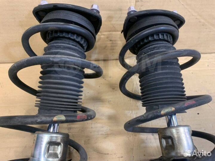 Стойки передние Mazda Axela BM 2019