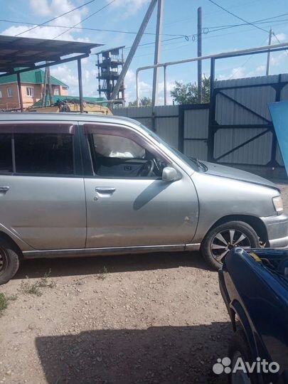 Nissan cube z10 разбор