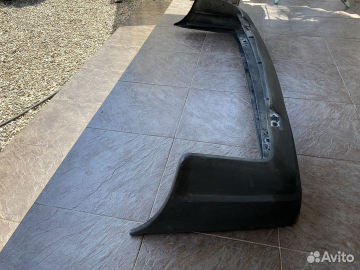 Задний бампер