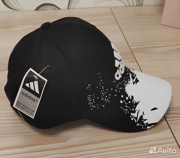 Бейсболка adidas черная