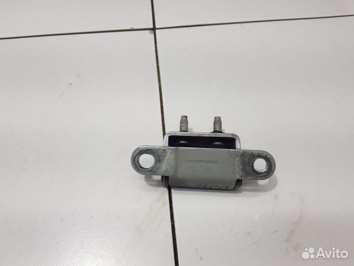 Петля двери/крышки багажника правая