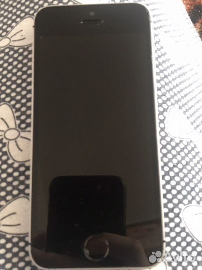 Телефон iPhone se 2020