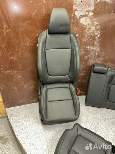 Сиденья комплект Kia Seltos SP2 1.6 G4FP 4WD 2023