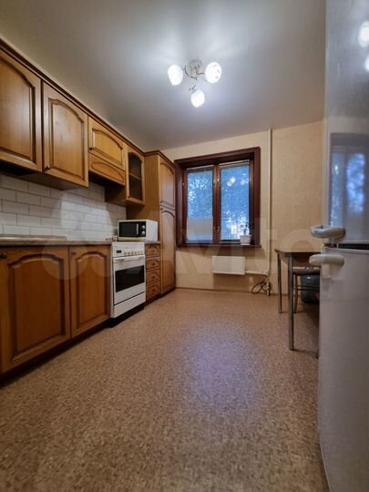 2-к. квартира, 55 м², 2/9 эт.
