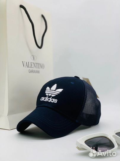 Бейсболка кепка Адидас