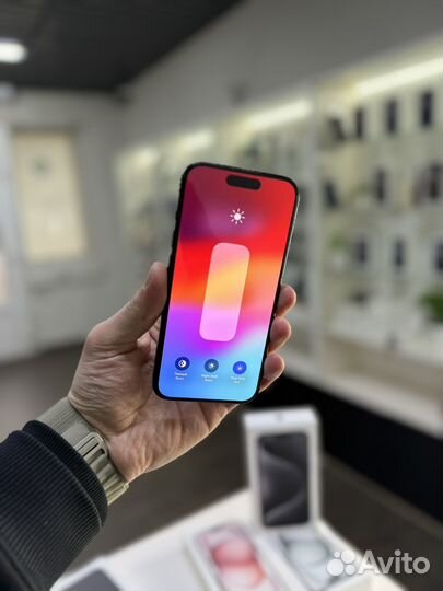 iPhone 15 Pro, 128 ГБ