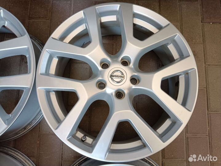 Литьё оригинал Nissan r-18 (5x114,3) 4 шт