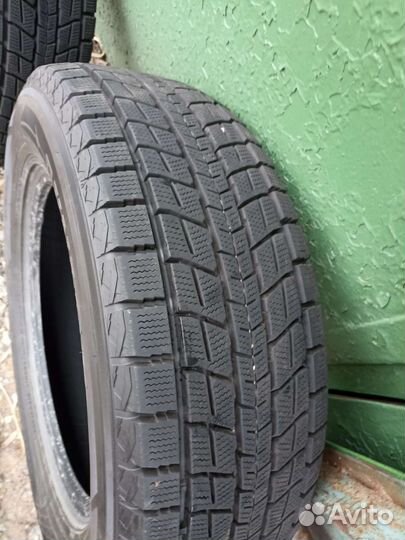Dunlop Winter Maxx SJ8 235/65 R18 106R