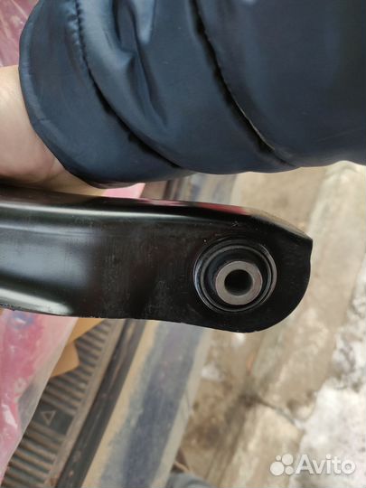 Рычаг задний нижний LR ford focus/mazda 3. 3572