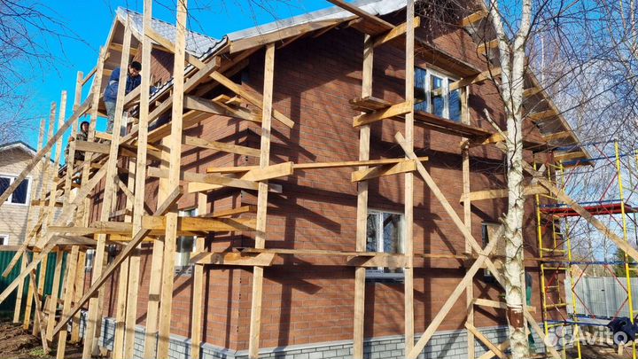 Бригада строителей