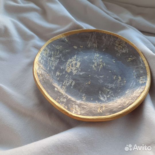 Тарелочка из глины