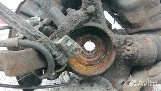 Ступица передняя правая toyota avensis T25 (8DN14N