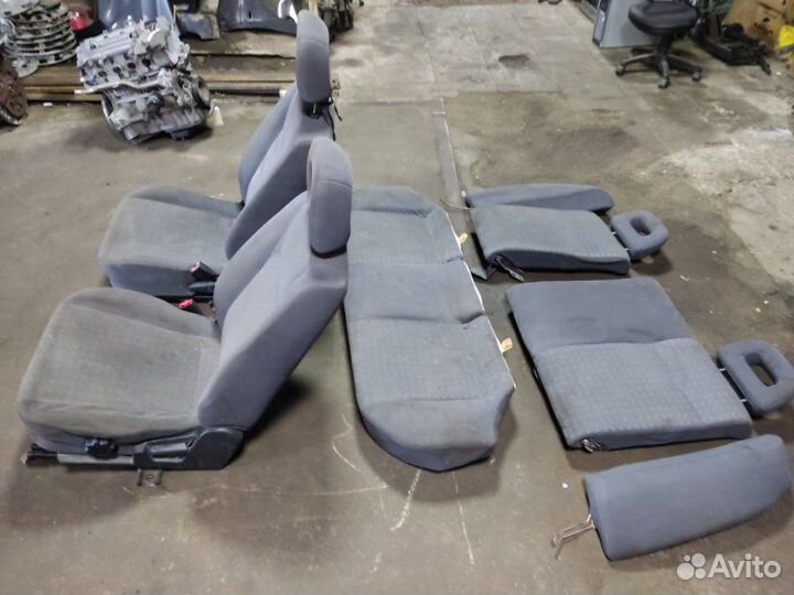 Комплект сидений Mitsubishi Lancer 9 седан 1.6