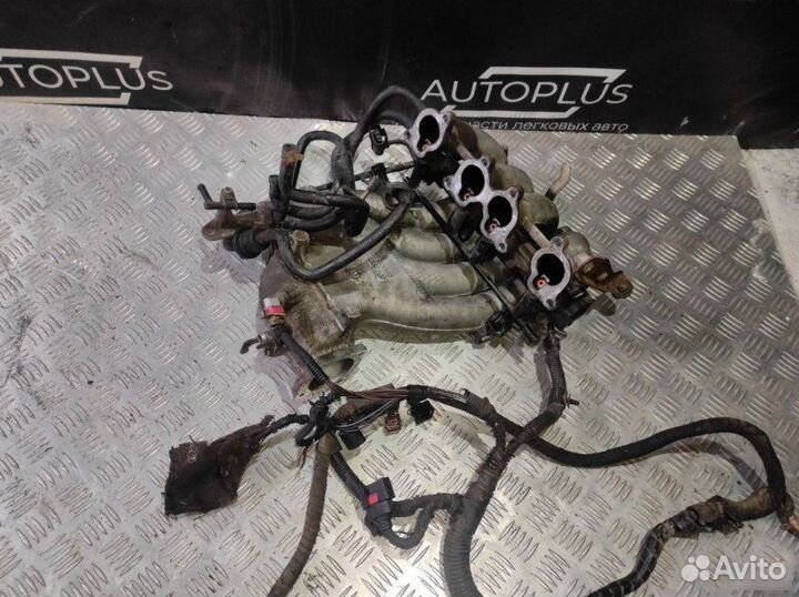 Впускной коллектор Volkswagen Jetta 4 AEG