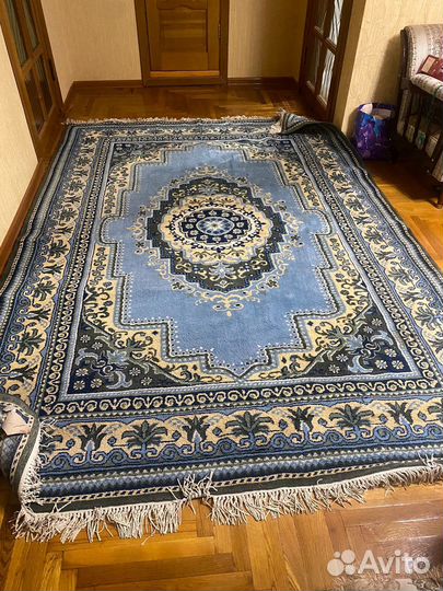 Ковер шерстяной