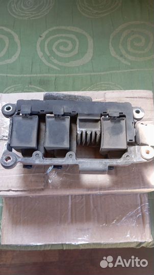 Катушка зажигания Audi WV A6 C5 2.4 2.8л 078905104