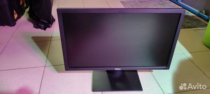 Монитор Dell 22