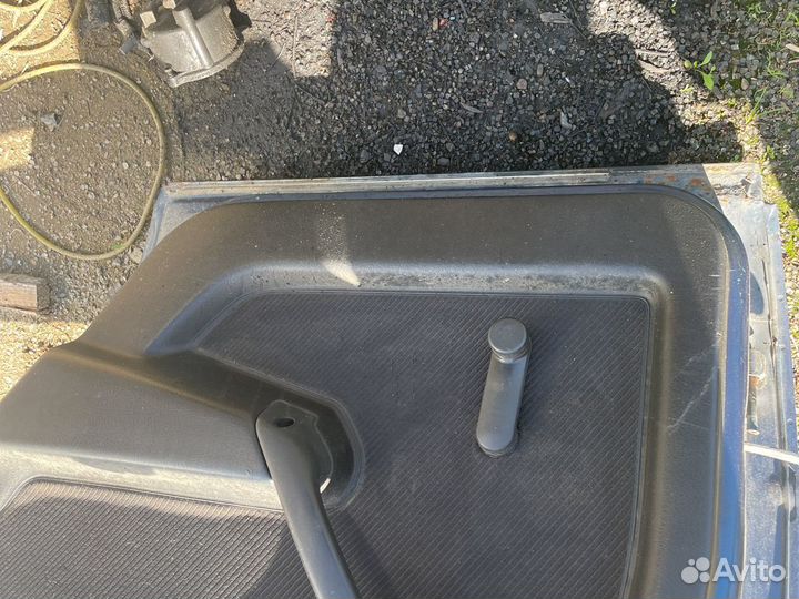 Задняя дверь vectra а